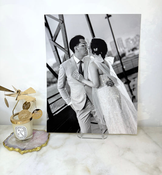 Size 4: The Queen B (12x16")