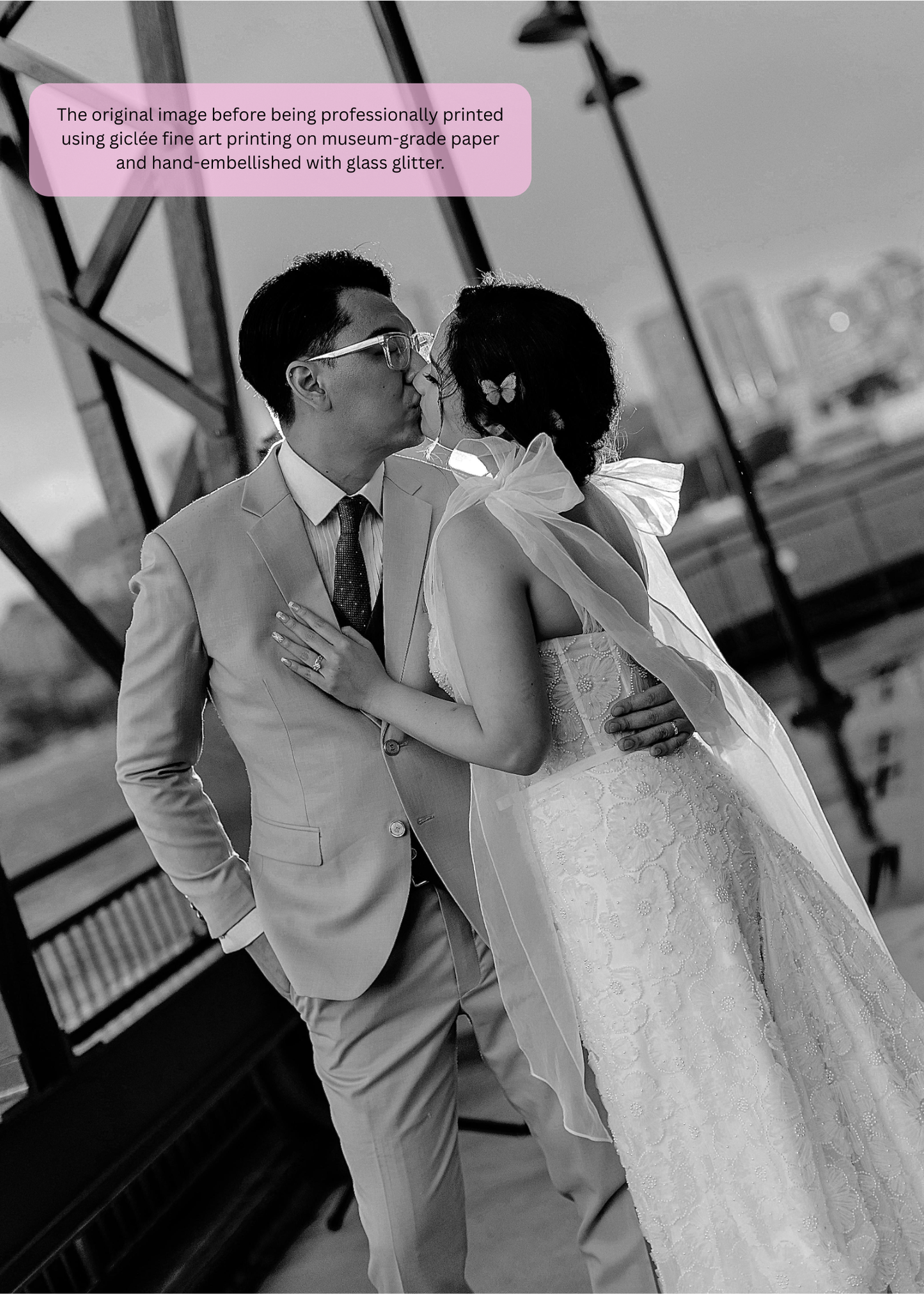 Size 4: The Queen B (12x16")